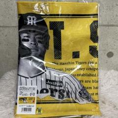 新品❗️阪神タイガース　佐藤輝明　新聞風コラージュタオル