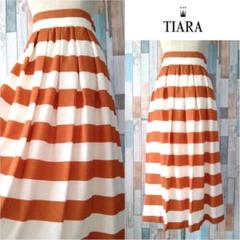 ✤新品✤　TIARA ボーダータックフレアスカート
