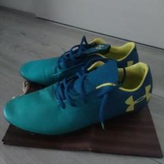 Under Armour サッカーシューズ 青/黄