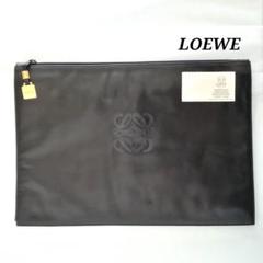 LOEWE スエード クラッチバッグ グレー LOEWE（スエード ・ クラッチバッグ）のフリマアイテム一覧