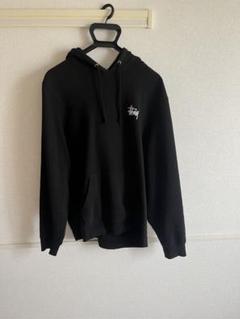 【人気モデル】Stussy 希少 刺繍ロゴ パーカー 黒 stussy パーカー センターロゴ 刺繍 ブラック Lブラック