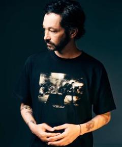 完売THE BLUE HEARTS Gold Print T-Shirt