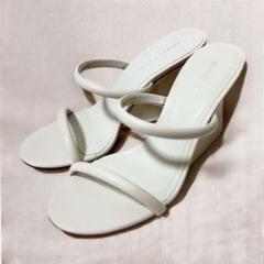 CHARLES & KEITH ウェッジサンダル　ホワイト　ヒール　24.5