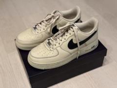 Nike Air Force 1 クリーム/ブラックのサムネイル