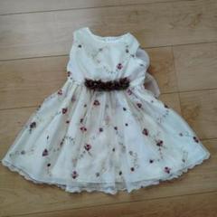 花柄刺繍リボン付きホワイトドレス