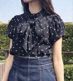 Noela　ドットボウタイブラウス