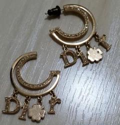 2025年最新】dior ピアス 片耳の人気アイテム - メルカリ