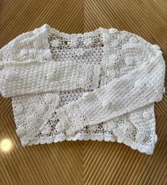 ホワイト レース編み カーディガン 花モチーフ付き