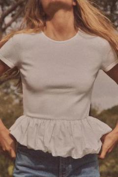 ZARA ペプラムトップス　ZARA ぺプラムコンビTシャツのサムネイル