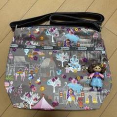 新品未使用！イッツアスモールワールド ポーチ イッツアスモールワールド ポーチ｜Yahoo!フリマ（旧PayPayフリマ）