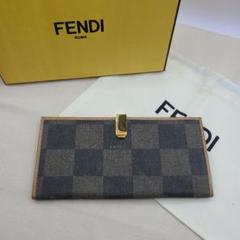 FENDI財布