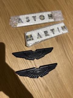 Aston Martin DBS DB9 カーボンエンブレム ウィングバッジ Aston Martin wings emblem for bonnet or boot lid, new, gold