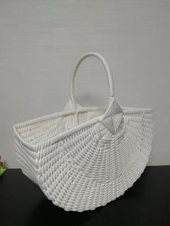 ハンドメイドのバスケット 訳あり品