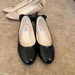 Kitamura 黒 パンプス 
花モチーフ KITAMURA Shoes Collection｜横浜元町KITAMURAハンドバッグ