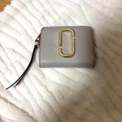 MARC JACOBS 二つ折財布 ザ スナップショット ミニ