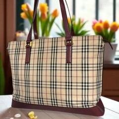 希少 バーバリー グラフィティプリントノバチェック トートバッグ オールレザー BURBERRY - バーバリー Festival フェスティバル ノバチェック