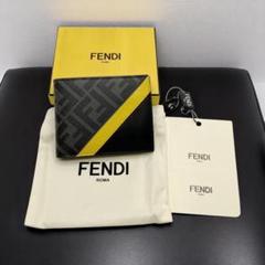 美品✨ フェンディ 7M0001 ダイアゴナル ズッカ 二つ折り財布