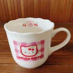 サンリオ さくらんぼ キティ カップ レトロ 希少 - メルカリ