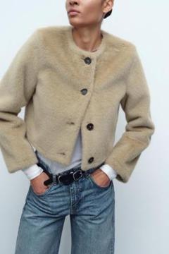 ZARA 黒 ファーコート クロップドジャケット クロップド ZARA(ザラ) アウター(レディース) - 海外通販のBUYMA