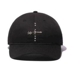 ◆9244 希少デザイン　NEWERA　ヨウジ・ヤマモト　ブラック　アジャスタ ◇9244 希少デザインNEWERAヨウジ・ヤマモトブラックアジャスタ