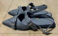 ★美品★MURUAグレー ポインテッドトゥ ミュール バックル付き