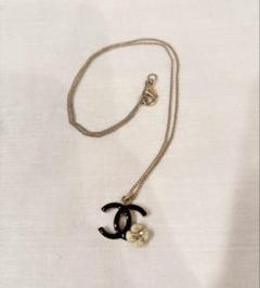 CHANEL ブラック ロゴ ネックレス 花チャーム付き m98511141568_1.jpg?1748267592