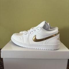 AIR JORDAN 1 LOW SE "WHITE/GOLD"