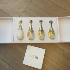 佐伯様　ディオール香水と、バースデーギフトのSET Dior バースデーギフト 香水4本セット - メルカリ