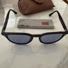 Ray-Ban RB4259 サングラス　ブルーレンズ