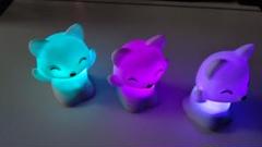 6色に光るにゃんこ置物 3個セット