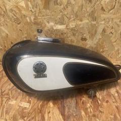 SR400 タンク 1部凹みあり タンクキャップ付き SR400 タンク 1部凹みあり タンクキャップ付き