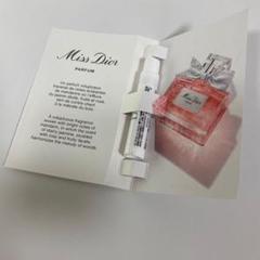 【 新品未使用 】Dior 香水サンプルセット ポーチ付き ミニ香水 非売品 新品未使用】Dior ポーチMiss Dior 香水セット - メルカリ