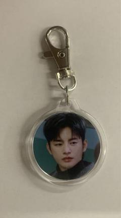 SEO IN GUK ソイングクデザインキーホルダー 2025年最新】ソイングク キーホルダーの人気アイテム - メルカリ