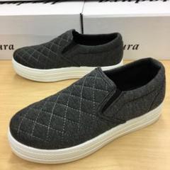 お洒落スウェット!!新品 22.5cm 厚底 スリッポン 黒 白 無地 婦人