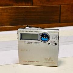 ジャンク品 SONY MZ-R910 ポータブルMDプレーヤー ピンク ジャンク品 SONY MZ-R910 ポータブルMDプレーヤー ピンク