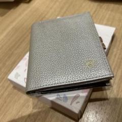 皇居 二つ折りがま口財布 菊の紋入り シルバー グレー 本革