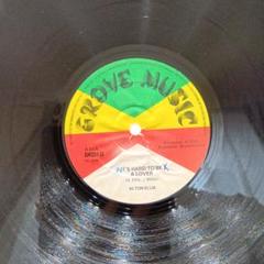 Lily Allen 45 RPM レコード 2曲収録 Lily Allen 45 RPM レコード 2曲収録 Lily Allen – It's Not Me