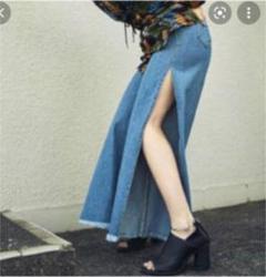 デニム ワイドパンツ　スリット入りのサムネイル