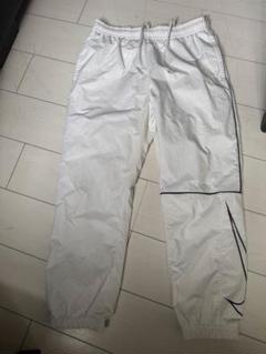 ナイキ　NIKE トラックパンツ　Sサイズ