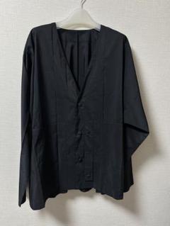 issey miyakeノーカラーオーバーサイズジャケット 黒 ISSEY MIYAKE（ノーカラージャケット）のフリマアイテム一覧