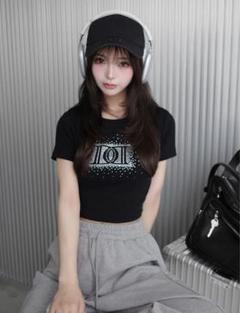 ダーリッチ シャイニーDDロゴコンパクトTシャツ ブラック - メルカリ