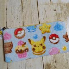 フェイラー FEILER ポケモン舟形ポーチS　ピカチュウポーチ　ピンクハンカチ FEILER MAGAZINE 詳細 | フェイラー(FEILER)オフィシャル