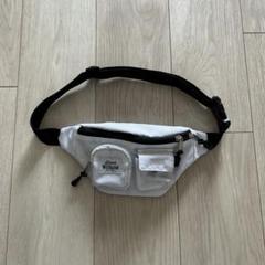 リトルウィークエンド　ボディバッグ　かばん　バッグ　ホワイト