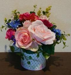 造花フラワーアレンジメント。