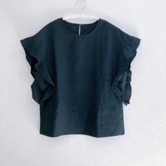 【美品】スピックアンドスパン　フリルスリーブ　ブラウス　パールボタン