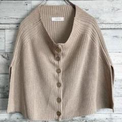 ☆美品☆ガレナ　ニットポンチョ　ボレロ　サイドスリット　装飾ボタン　38サイズのサムネイル