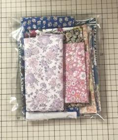 リバティリールキーケースラミネートネオンアリスハンドメイド