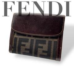 【美品】FENDI　フェンディ　二つ折り財布　ペカン　Wホック ロゴ レザー FENDI フェンディ Wホック 財布 二つ折り レディース ズッカ