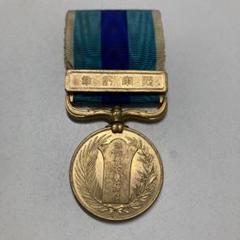 【勲章】明治38年戦没　従軍記章【貴重！】 Yahoo!オークション -「明治三十七八年従軍記章」の落札相場