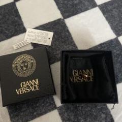 ハ*ド様 ［即日発送］Versace メデューサロゴ ピアス(片耳用) 本日限定 VERSACE（ピアス(片耳用)）のフリマアイテム一覧